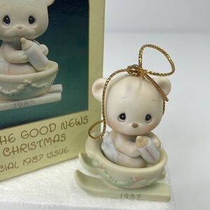 ENESCO “Precious Monents”Bear the good news of Christmas “ miniature ornament